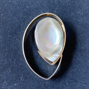 Elegant Gold and Cream Shell Brooch, Vintage, DeNicola
